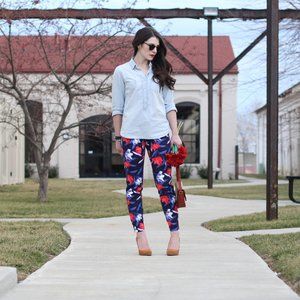Old Navy Pixie Pants Blue and Red Floral